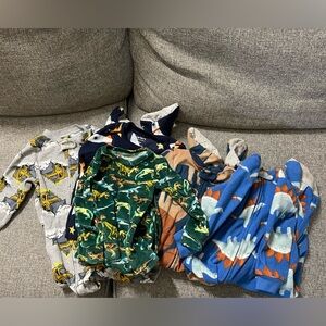 5 pairs of toddler boy pajamas